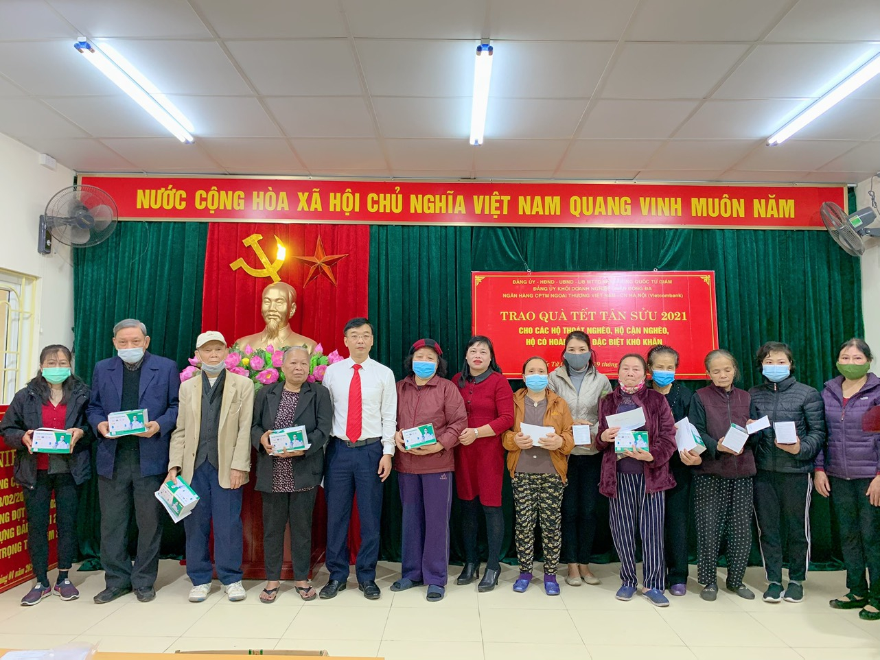 Đảng ủy Khối Doanh nghiệp quận Đống Đa tổ chức chương trình ''Xuân nhân ái – Tết sẻ chia''